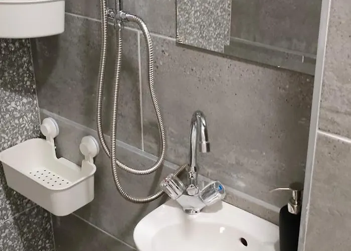 Economic Flat Near The Synagogue Daire *