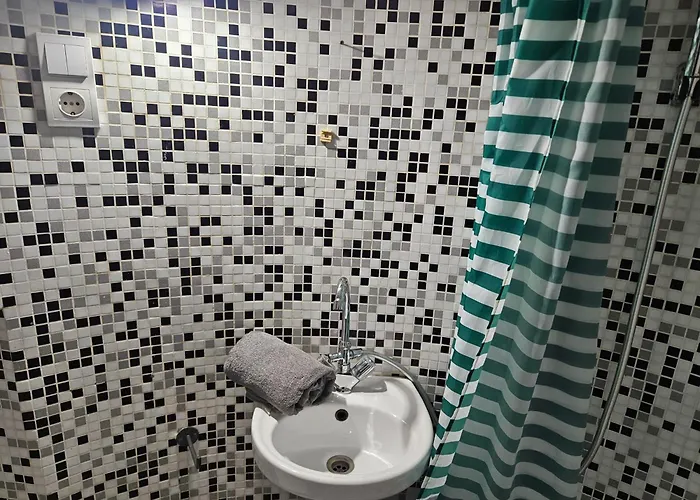 Economic Flat Near The Synagogue Budapeşte