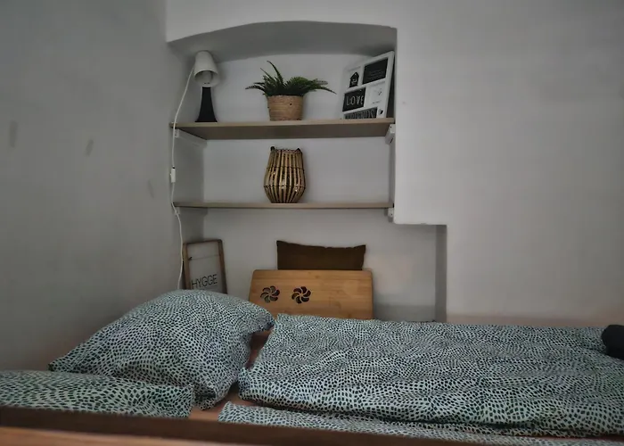 Economic Flat Near The Synagogue 아파트 *