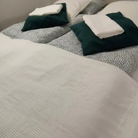 Apartment Economic Flat Near The Synagogue Budapest