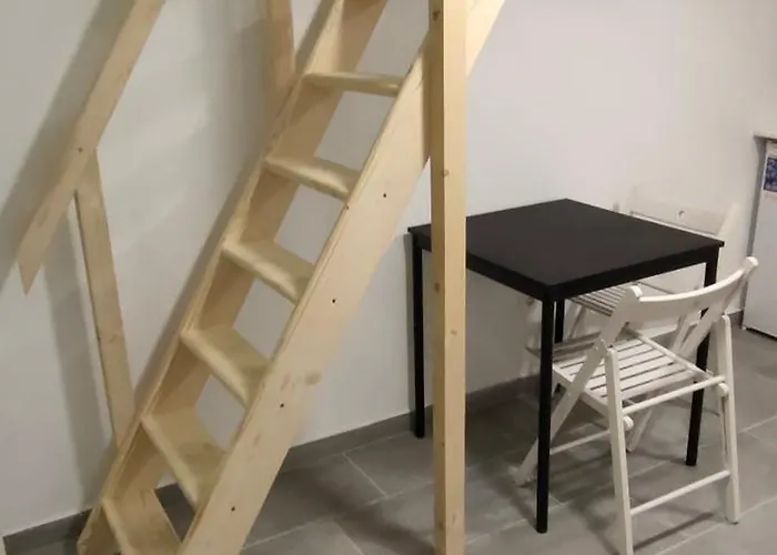 Apartment Economic Flat Near The Synagogue